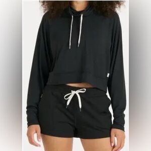 Vuori Crop Top Funnel Heather Black